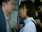 Japão Kiss e Handjob em Trem