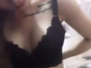 Garota asiática mostra sua buceta e masturbação